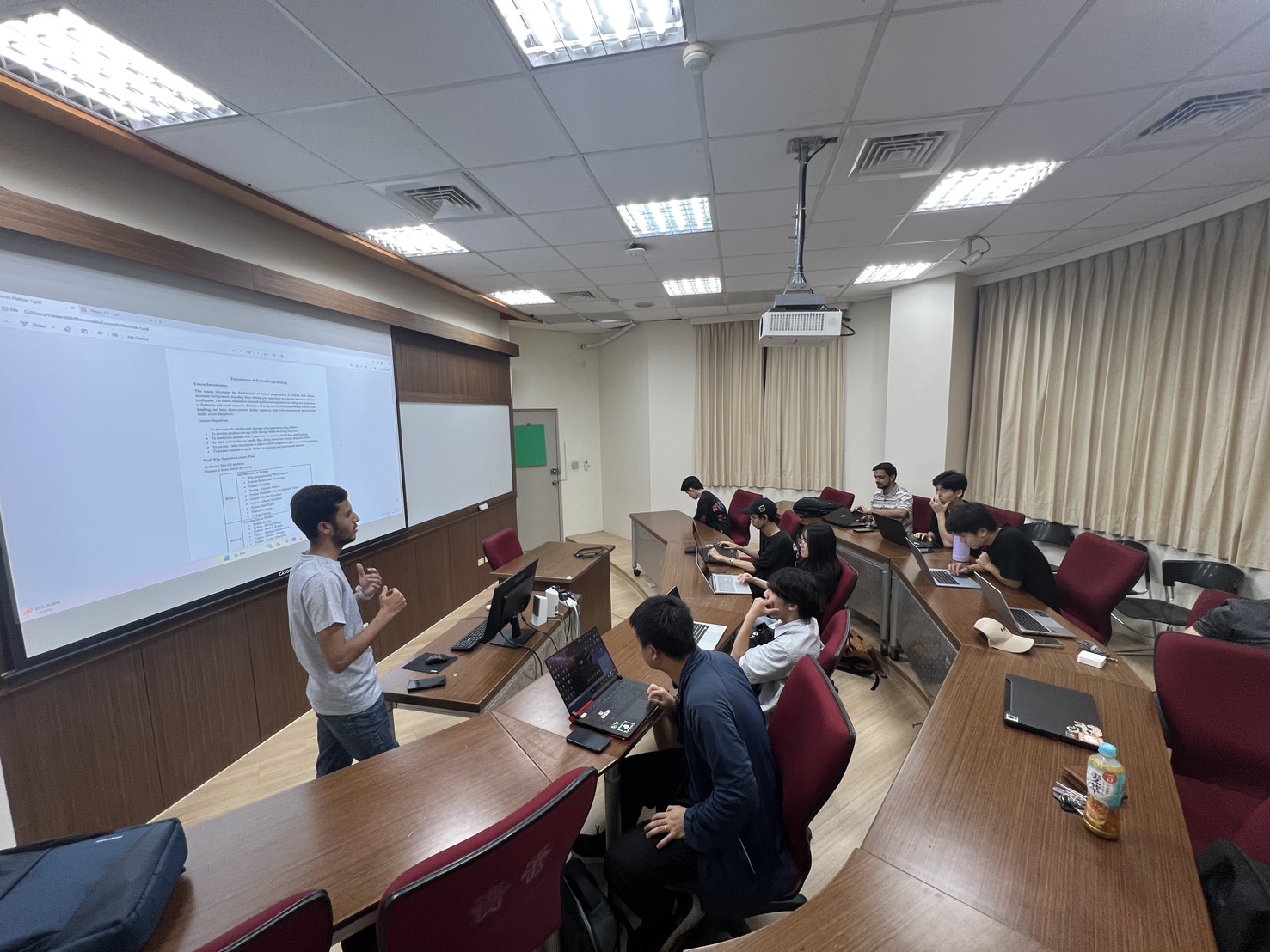 114-1 Python 程式設計輔助課程 (Supportive Course: Python Programming)